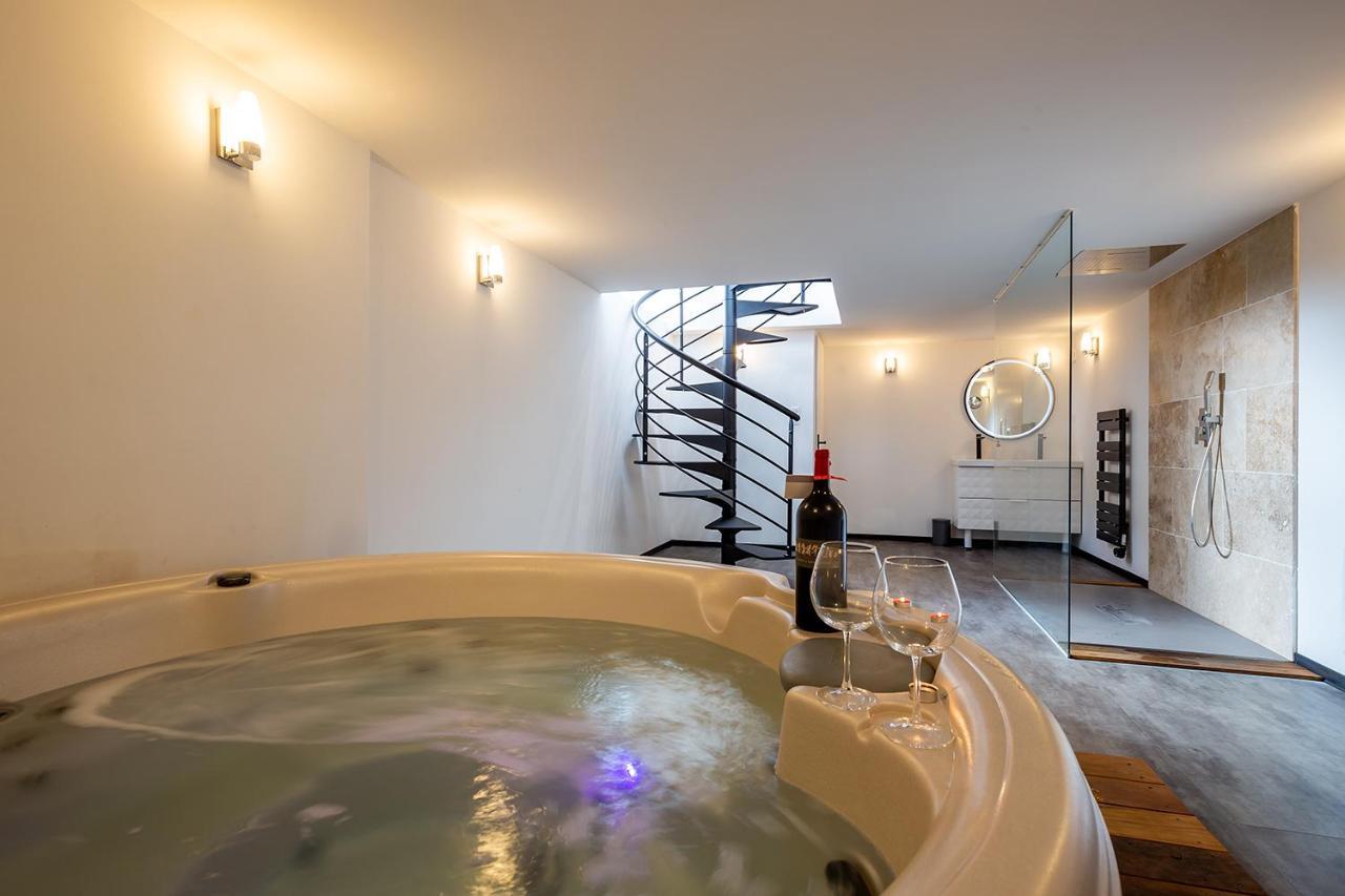 Mieuxqualhotel Jacuzzi Privatif La Parenthese Bordeaux Exterior photo