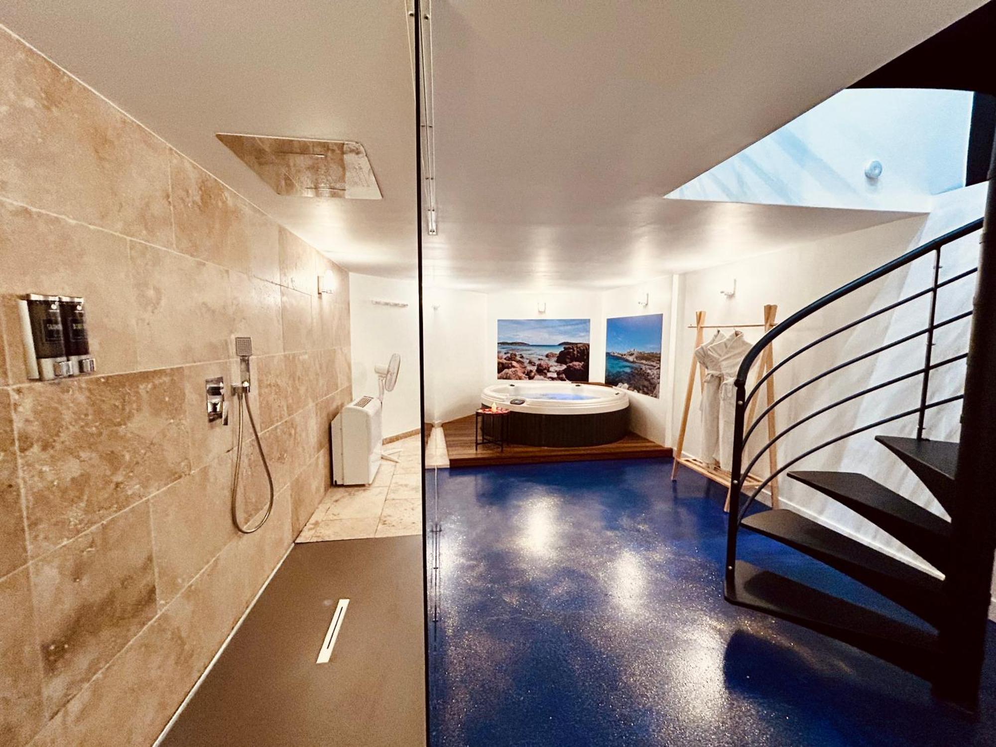 Mieuxqualhotel Jacuzzi Privatif La Parenthese Bordeaux Exterior photo